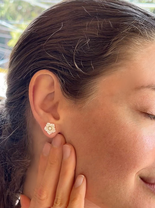 Aretes de plata .925 con madre perla KLAMORE